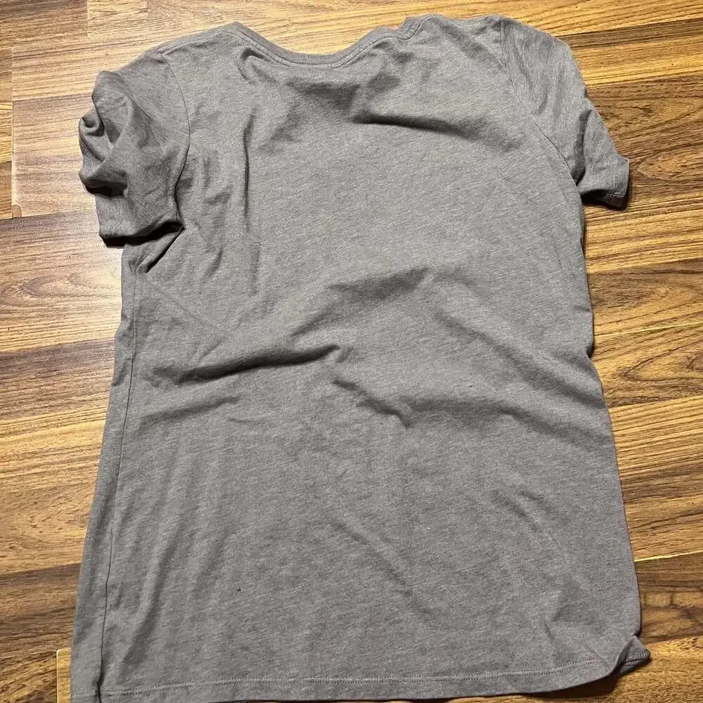 Nike tee gray